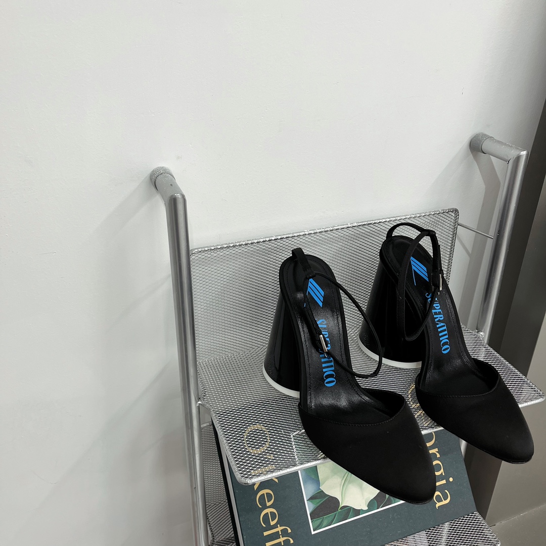 𝐓𝐇𝐄 𝐀𝐓𝐓𝐈𝐂𝐎｜𝟐𝟎𝟐𝟐/𝐒𝐒 𝐧𝐞𝐰 The Attico 2022/fw Venus Collection Lace-up heels