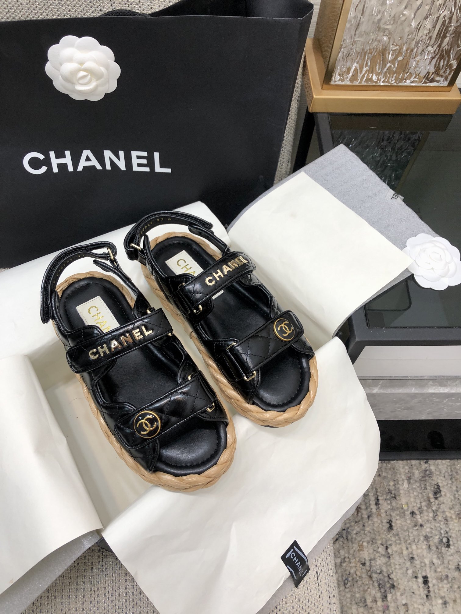 CHANEL 2023 spring and summer latest woven velcro sandals Japan imported woven materials