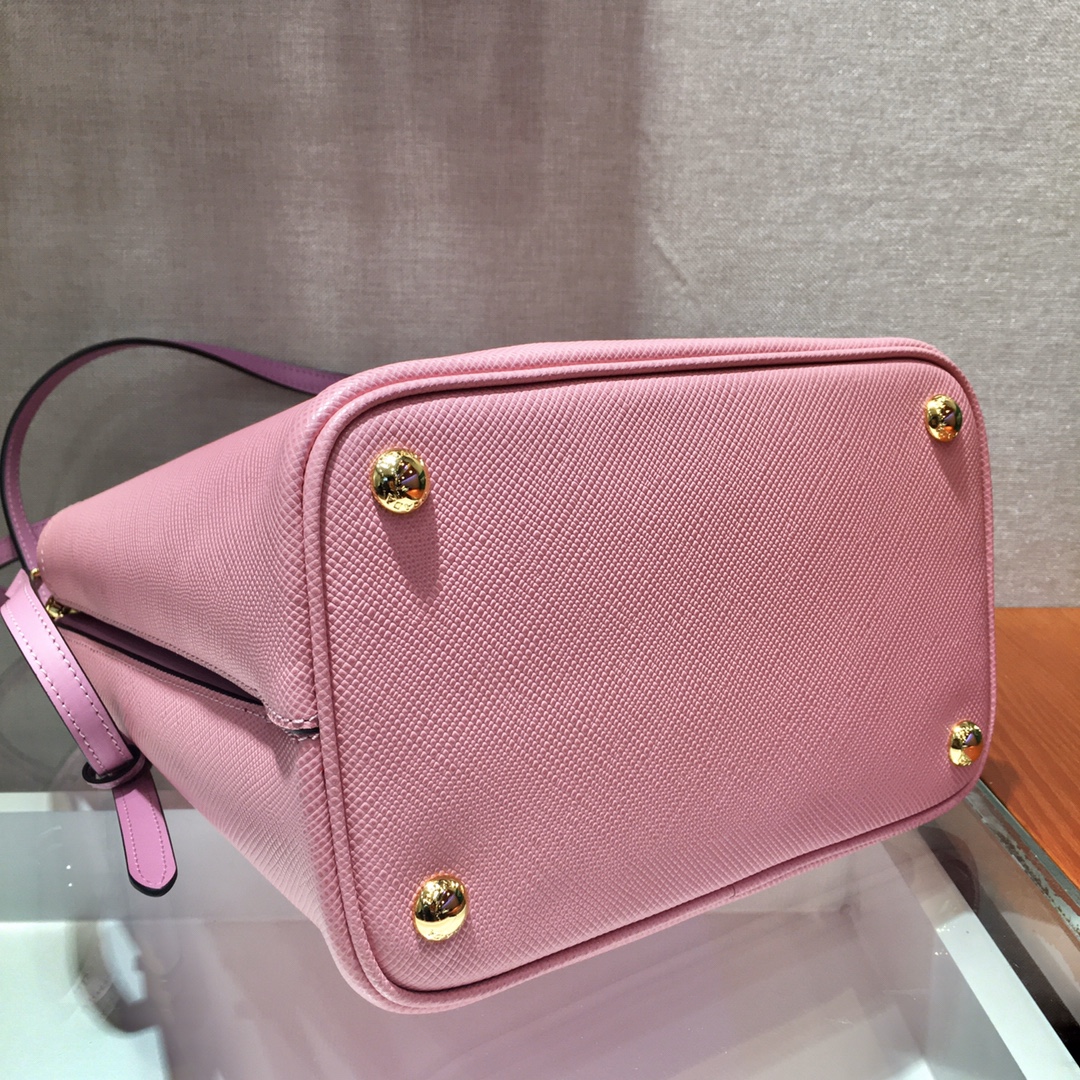 𝐏𝐑𝐀𝐃𝐀 Double handbag 1BA212
