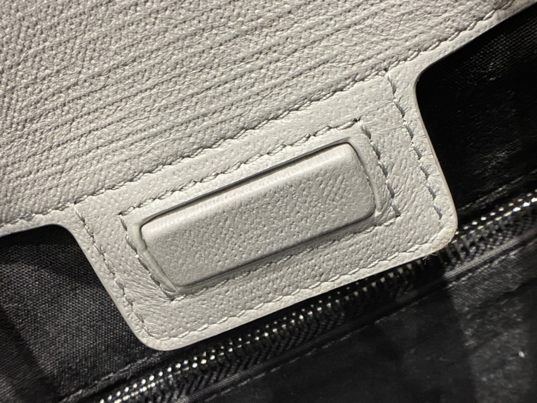 BALENCIAGA 𝗦𝗵𝗼𝗽𝗽𝗶𝗻𝗴 𝗯𝗮𝗴 Cowhide shopping paper bag