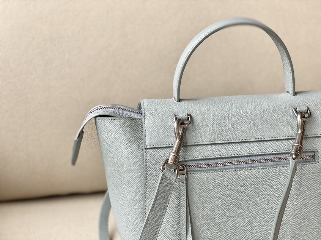 𝐂𝐞𝐥𝐢𝐧𝐞 BELT MICRO BAG in grained calfskin