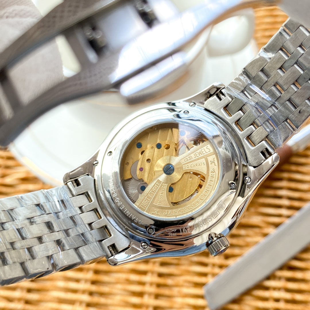 Jaeger-LeCoultre Fine Men's Watches