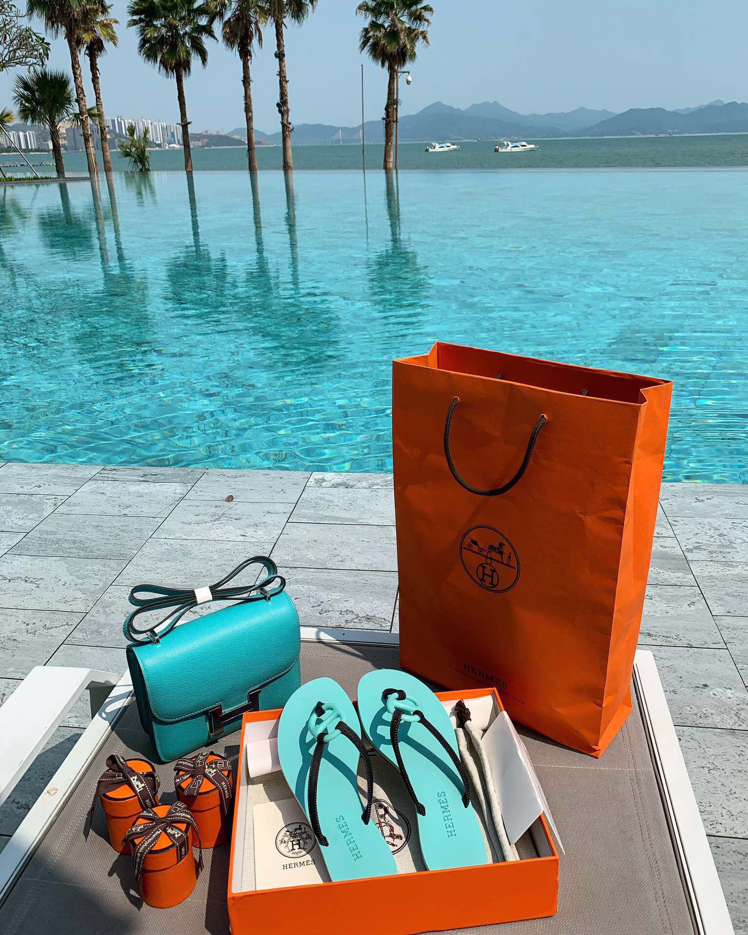 Hermes holiday series 🌈🏝🌤 pig nose flip flops sandals