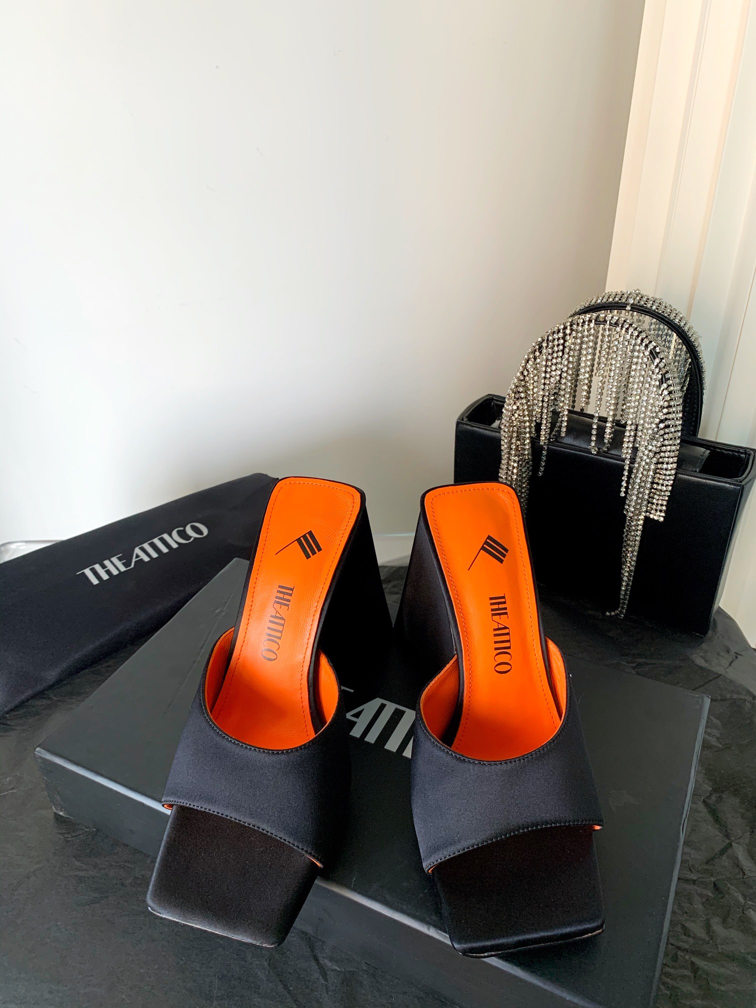 THE ATTICO | 𝟐𝟎𝟐𝟏/𝐒𝐒 𝐧𝐞𝐰 The attico triangle heel sandals lined with sheepskin leather genuine leather outsole