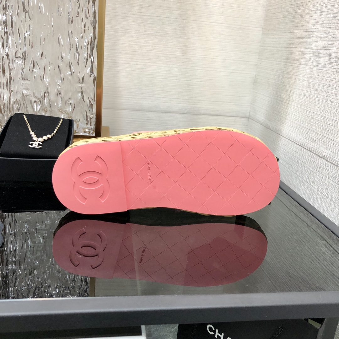 CHANEL 2022 knitted flip-flops fashionable and versatile series Imported custom towel fabric