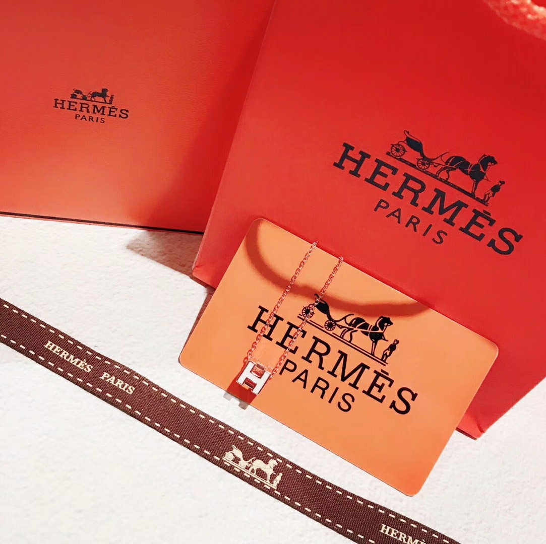 Hermes necklace