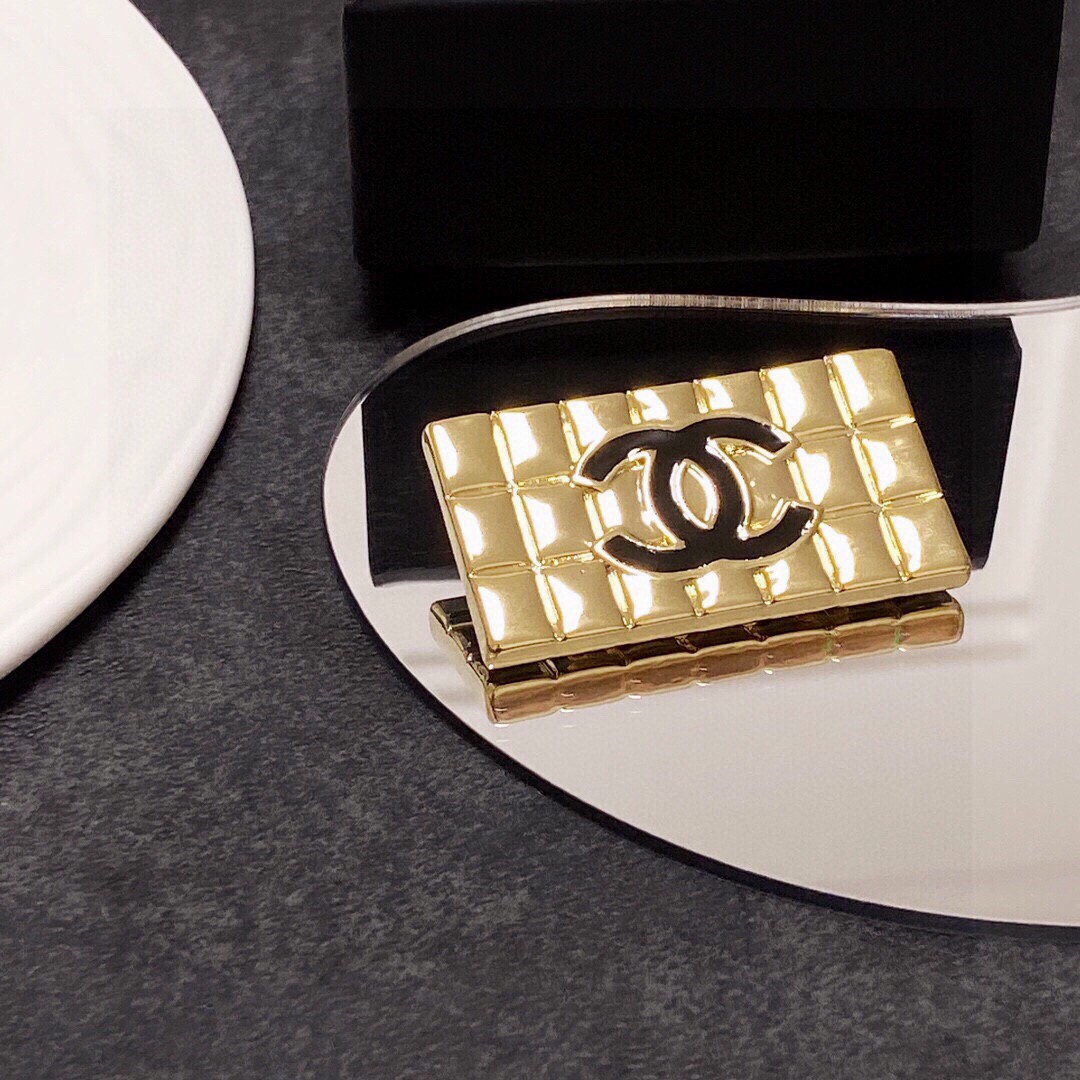CHANEL🇫🇷Xiao Xiang brooch