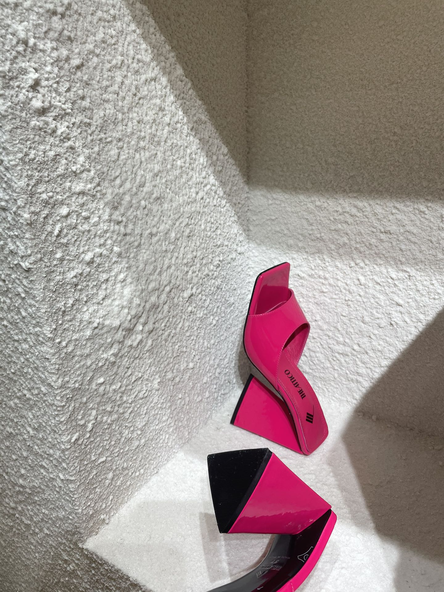 THE ATTICO | 𝟐𝟎𝟐𝟏/𝐒𝐒 𝐧𝐞𝐰 The attico triangle heel sandals lined with sheepskin leather genuine leather outsole