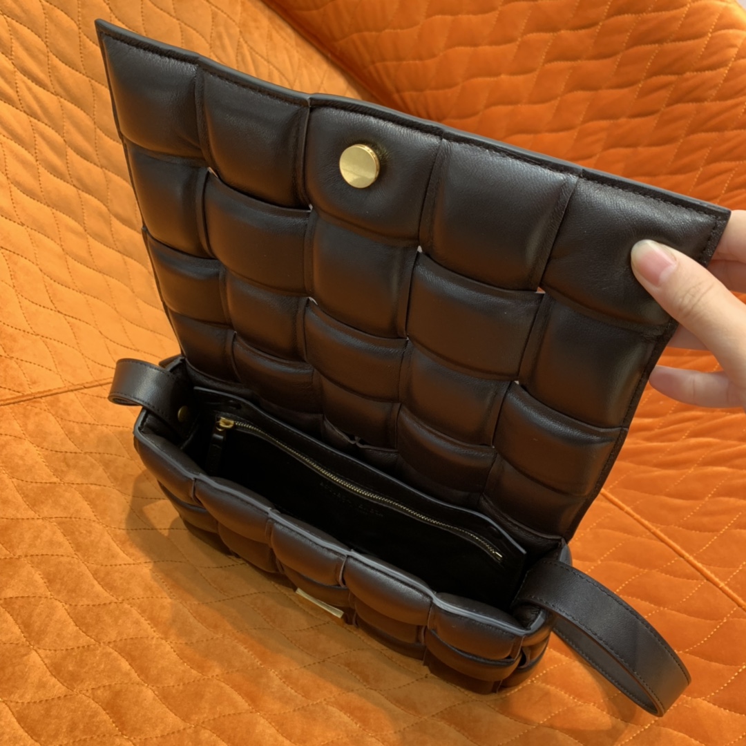 Bottega Veneta  PADDED  CASSETTE #591970