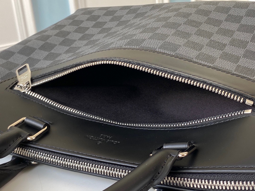 𝐋𝐎𝐔𝐈𝐒 𝐕𝐔𝐈𝐓𝐓𝐎𝐍  N48260 Porte-Documents Jour