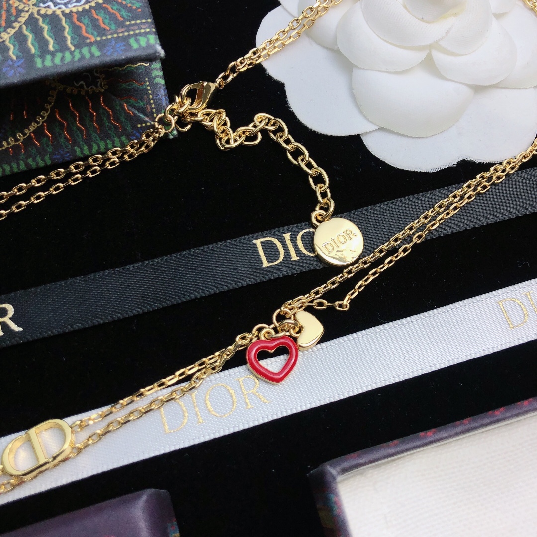 Dior necklace