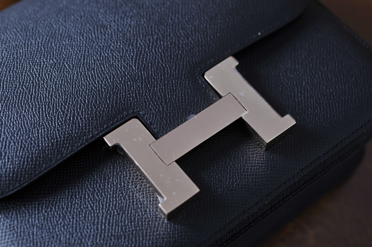 Cancon 24 Black Rose Gold Buckle Epsom Leather