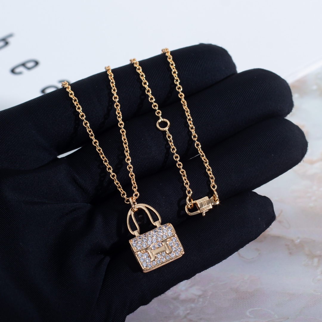 Hermes necklace