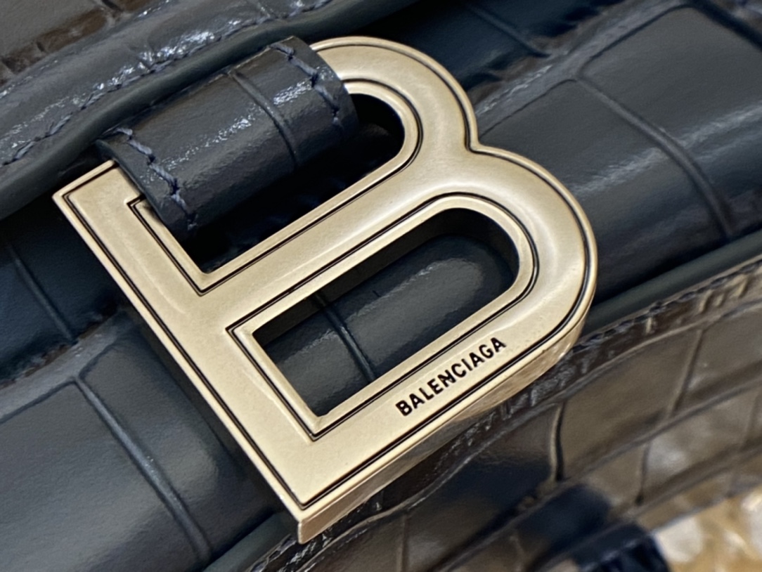 BALENCIAGA 𝐇𝐨𝐮𝐫𝐠𝐥𝐚𝐬𝐬 𝐗𝐒 crocodile-textured cowhide