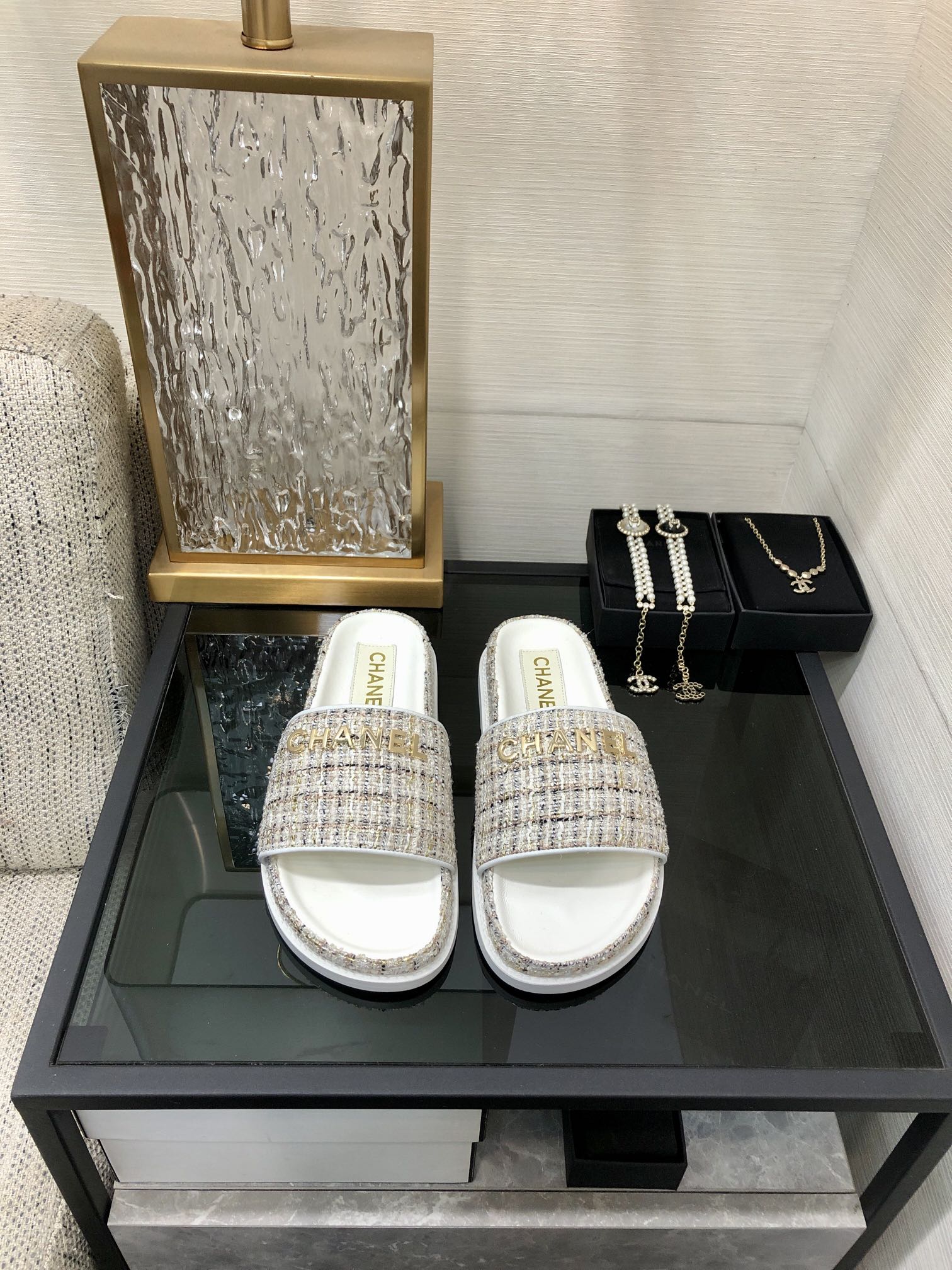 CHANEL 2022 early spring latest honey slippers fashion versatile series imported sheepskin cushioned feet