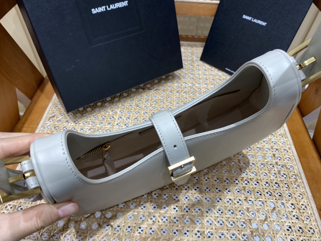 SAINT LAURENT▪️ 𝗟𝗲 𝗙𝗲𝗿𝗺𝗼𝗶𝗿▪️672615 original leather