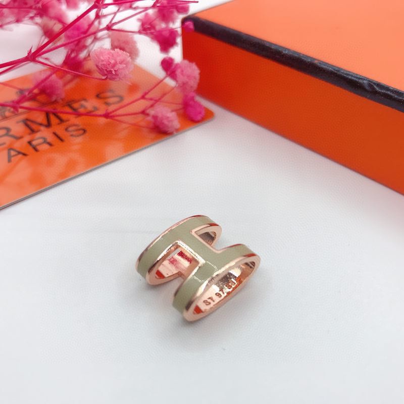 Hermes necklace