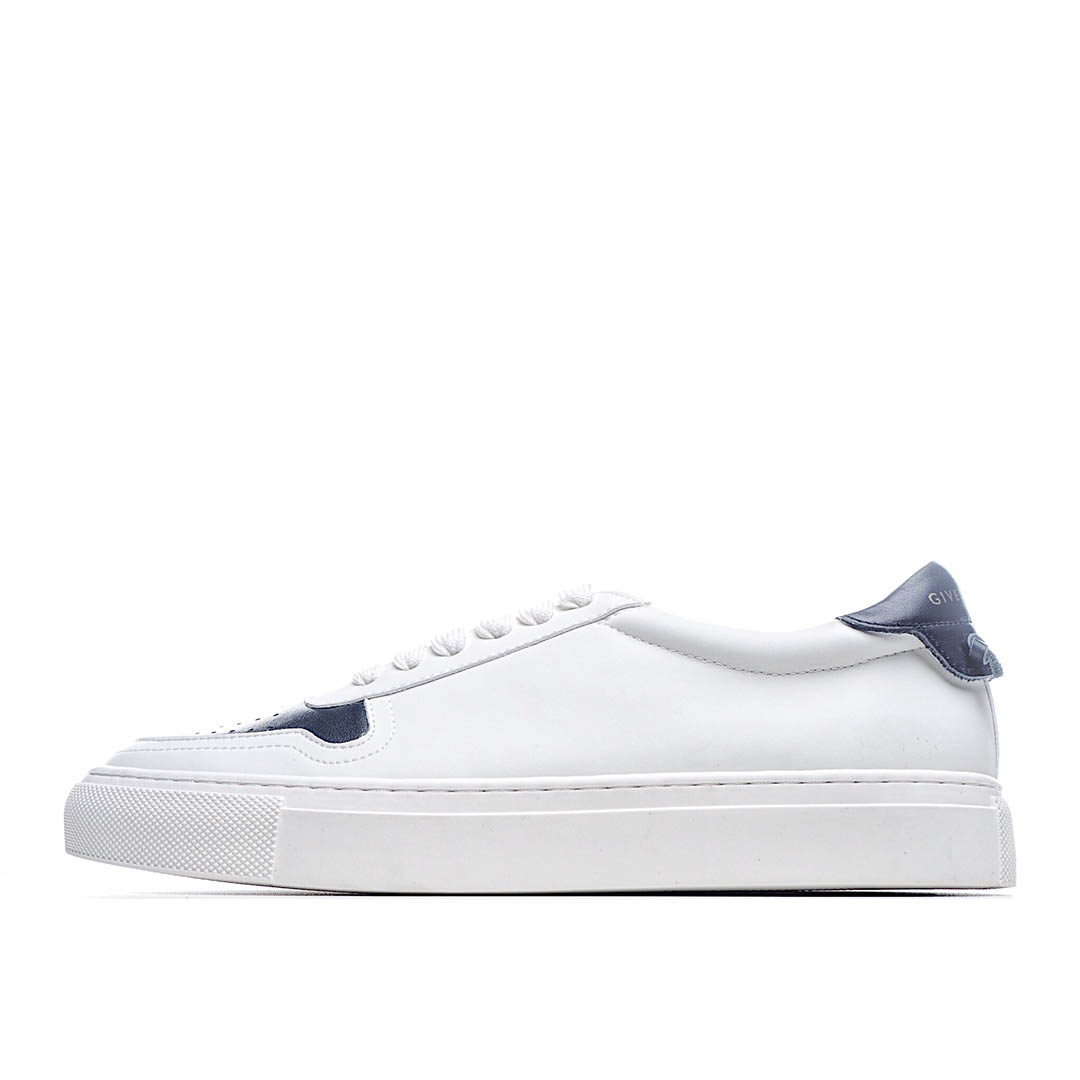 Givenchy Sneakers