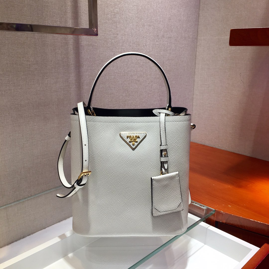 𝐏𝐑𝐀𝐃𝐀 Double handbag 1BA212