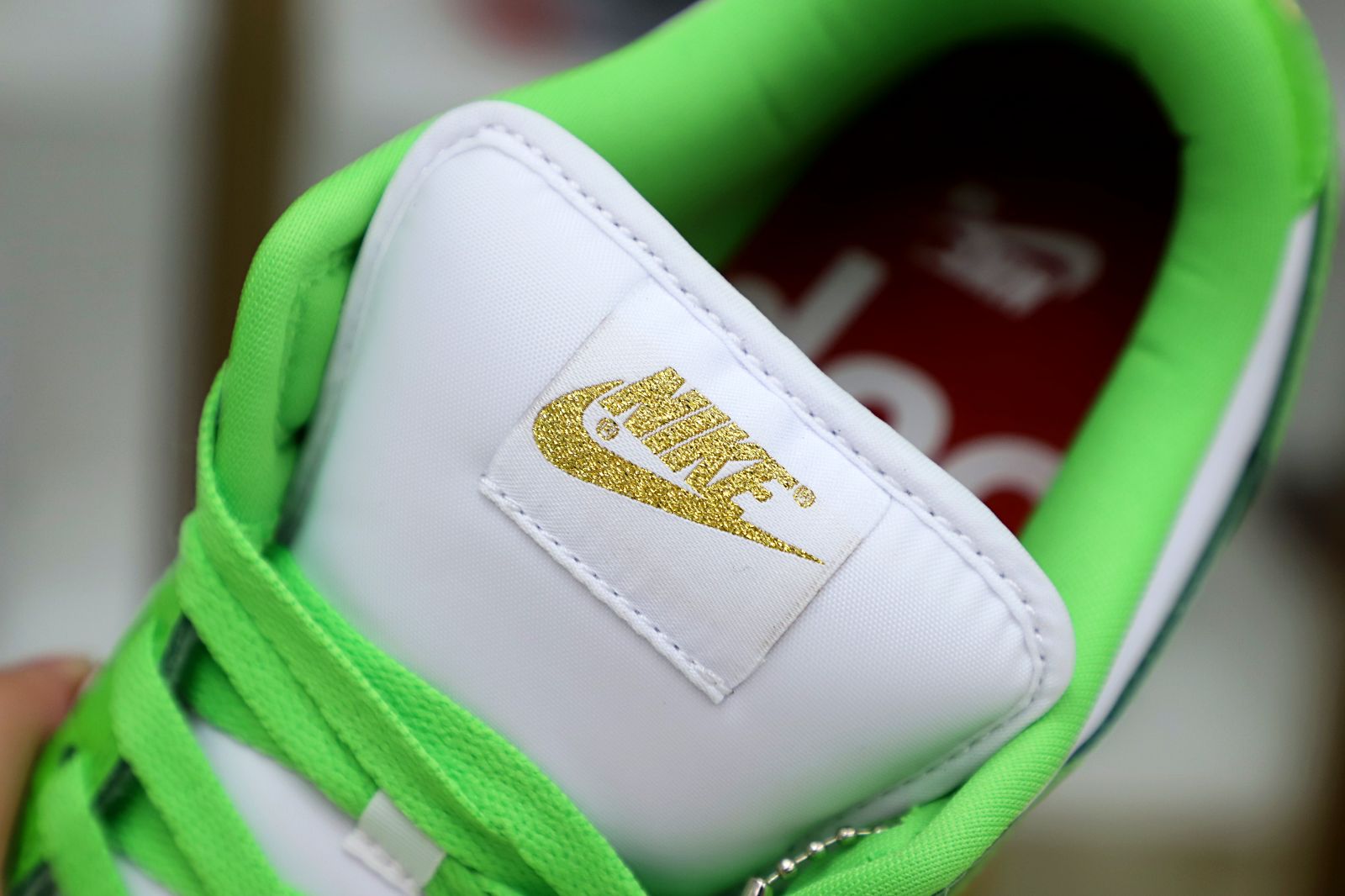 Supreme x Nike SB Dunk Low Mean Green