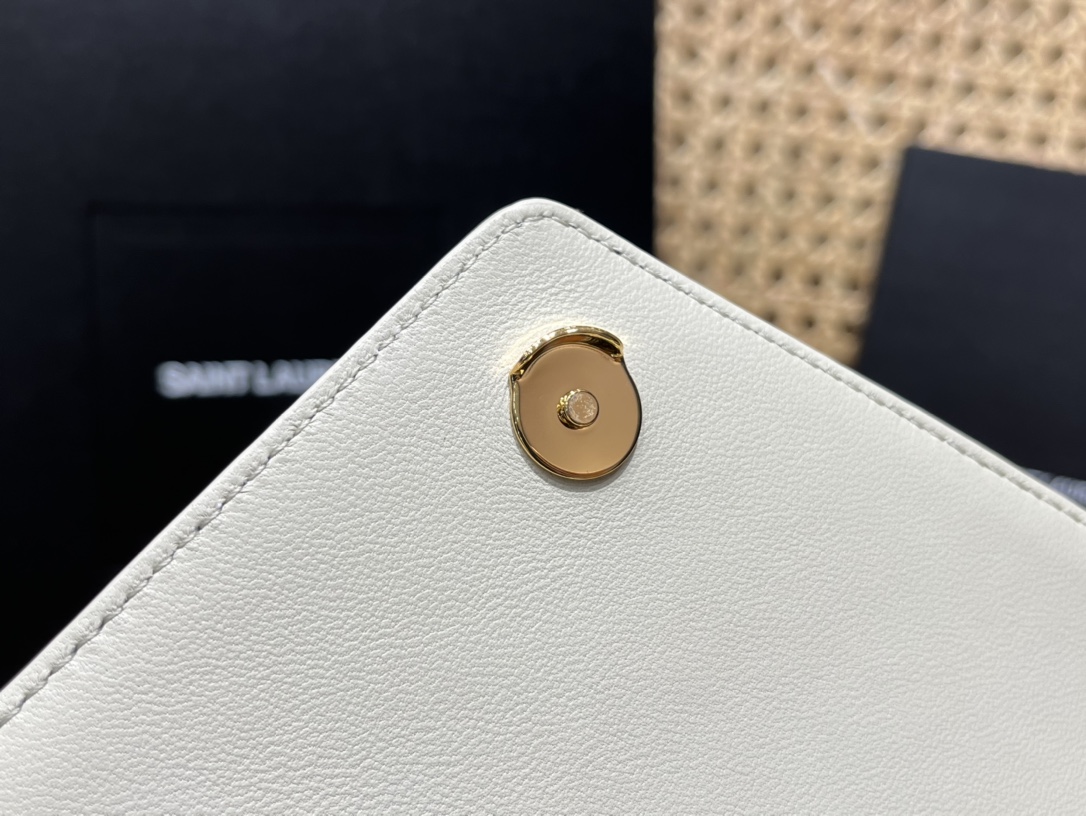 SAINT LAURENT 𝐆𝐚𝐛𝐲 𝐦𝐢𝐧𝐢 #685574.JD