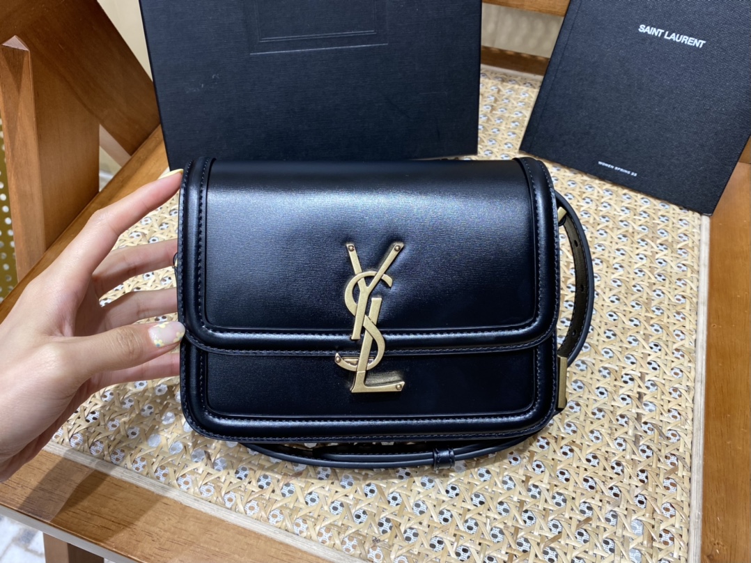 SAINT LAURENT 𝑺𝑶𝑳𝑭𝑬𝑹𝑰𝑵𝑶 𝑩𝑶𝑿 🎐.#634306