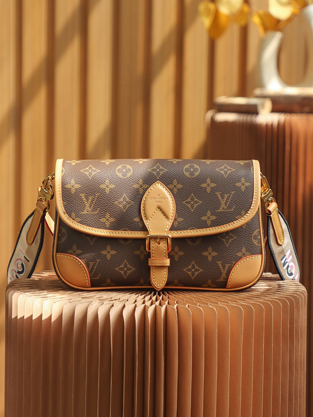 Louis Vuitton 𝐃𝐈𝐀𝐍𝐄 explosion series baguette bag #M45985#