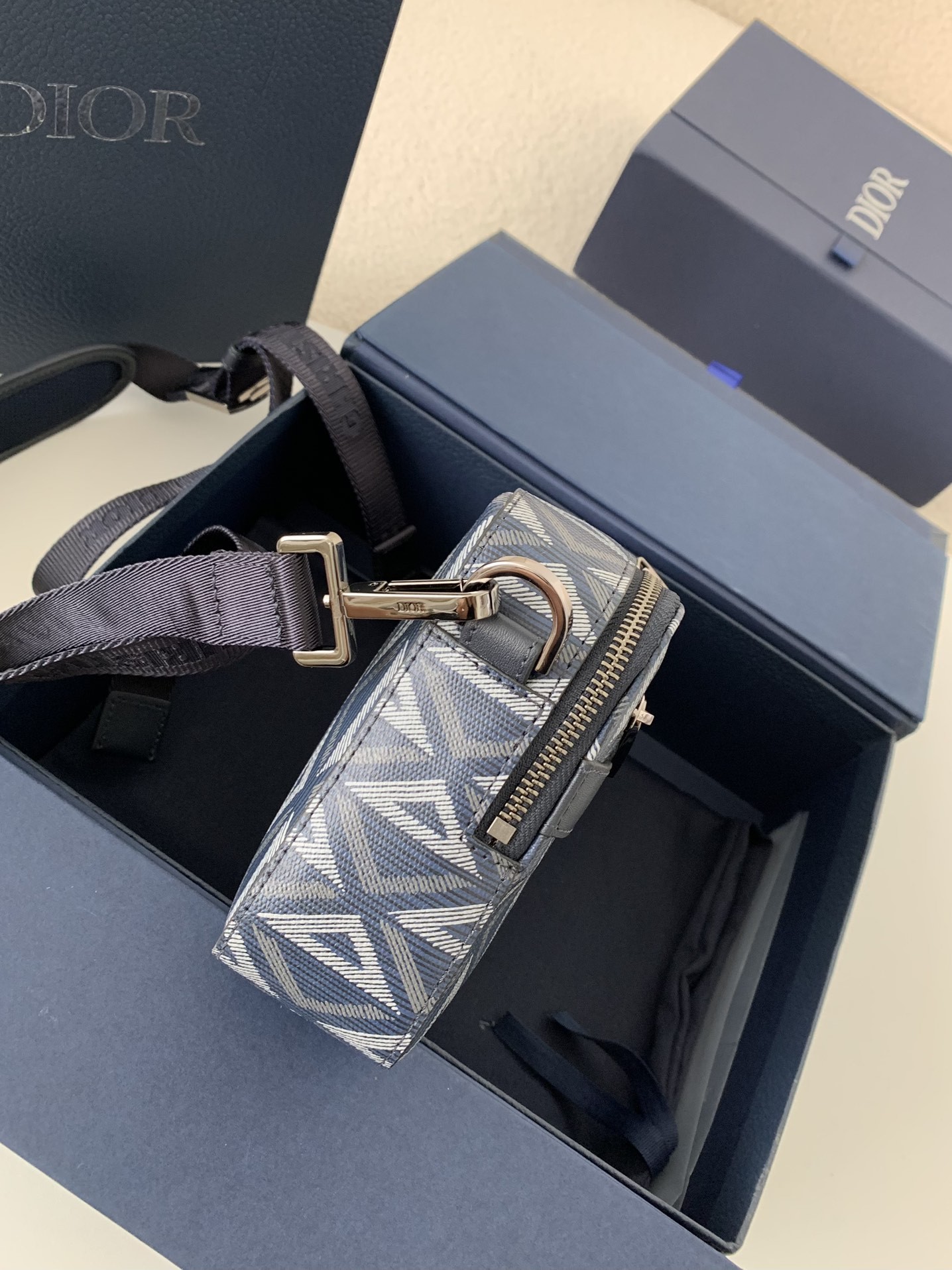 DIOR Men's SAFARI Messenger Bag, Top Quality Size: 22 * 15 * 6cm