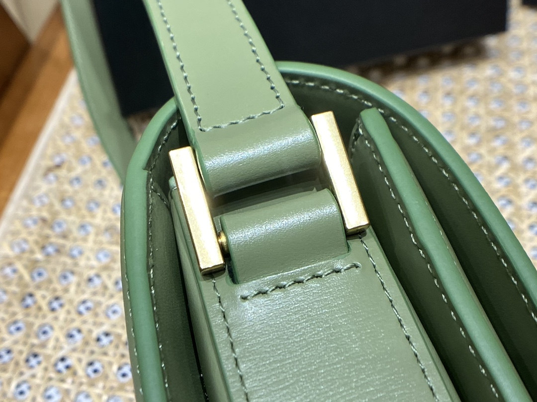 SAINT LAURENT 𝑺𝑶𝑳𝑭𝑬𝑹𝑰𝑵𝑶 𝑩𝑶𝑿 🎐.「avocado green」#：634306