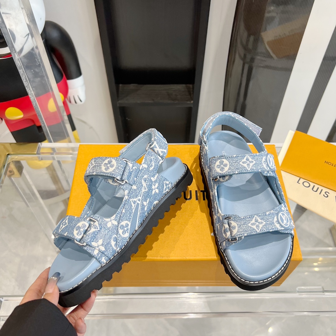 Louis Vuitton 2023 spring and summer beach sandals