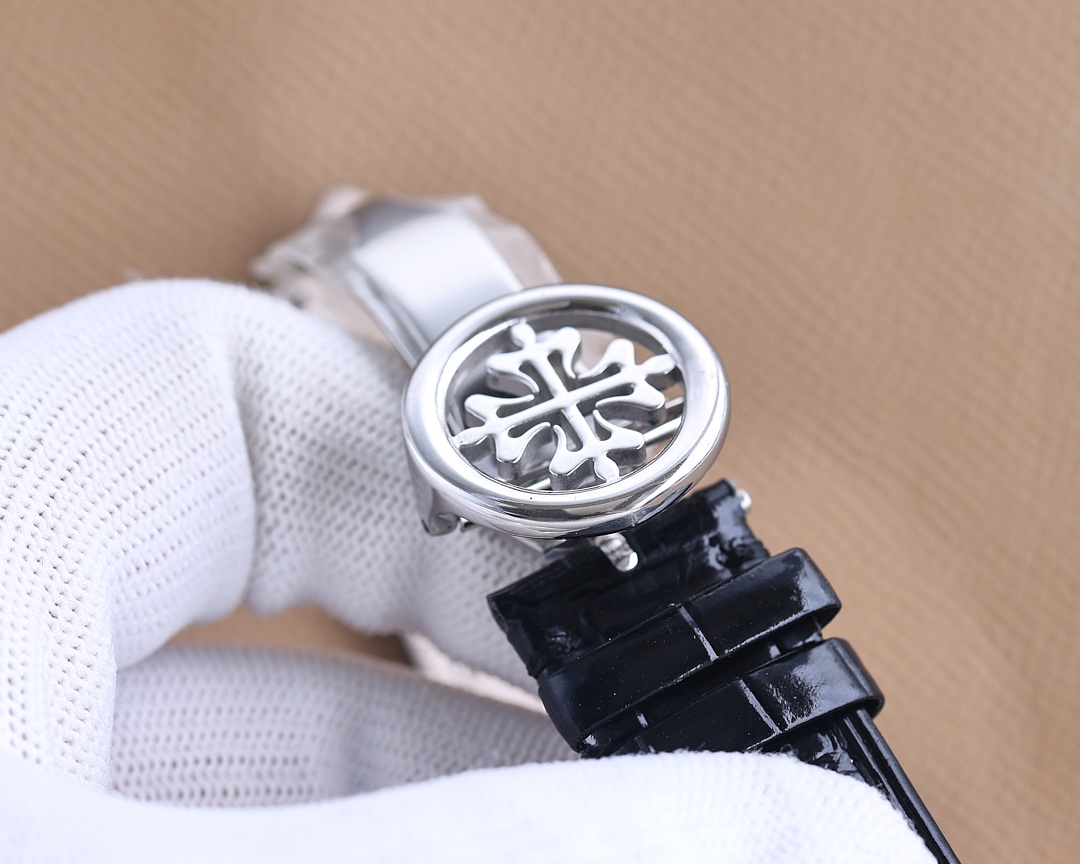 Patek Philippe One-piece stamped double-layer stainless steel case