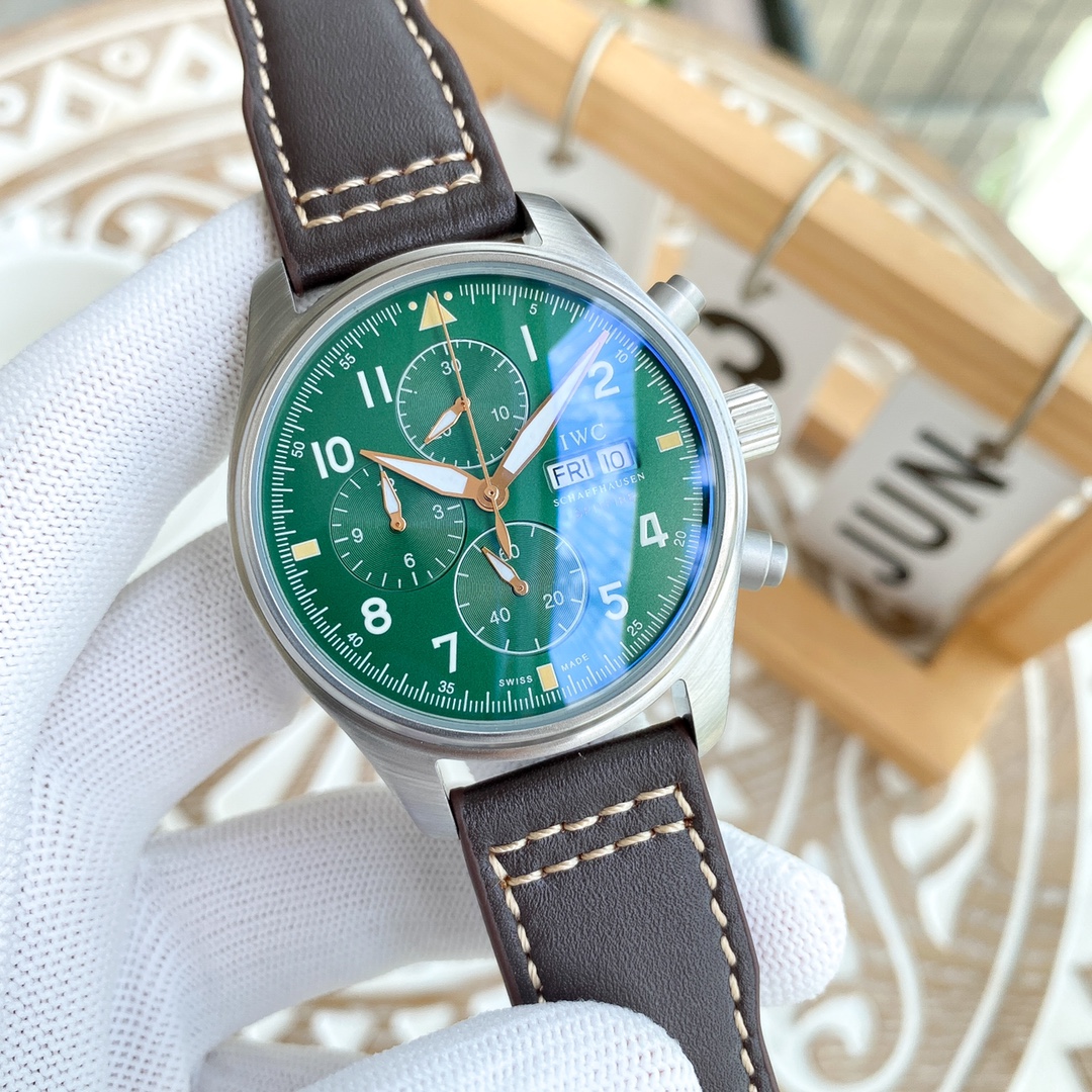 IWC- Fine men's watches Fully automatic mechanical movement, top 316 steel case and strap