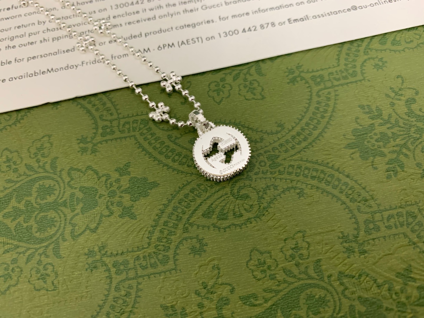 𝐆𝐮𝐜𝐜𝐢 Snowflake Necklace