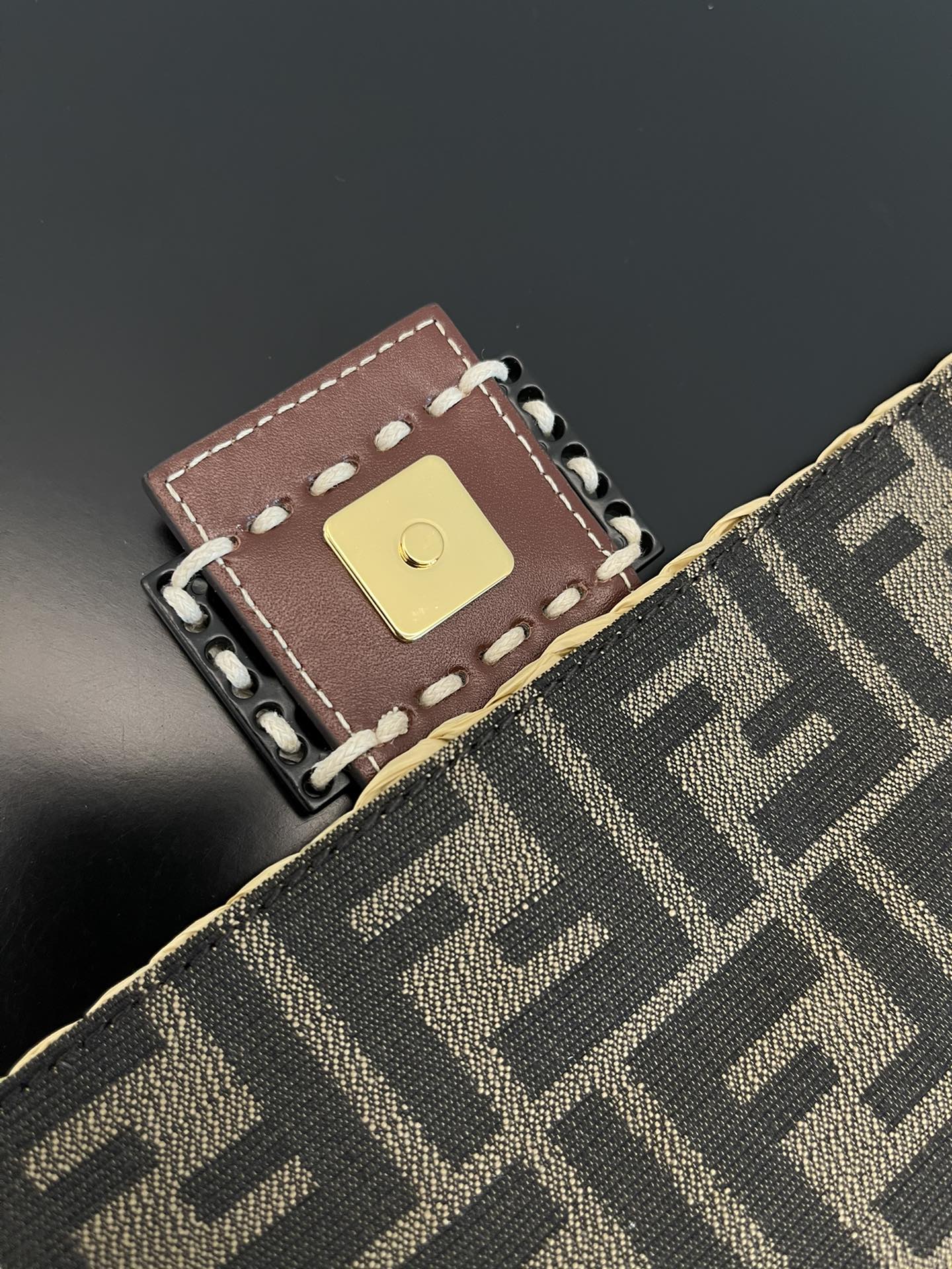 FENDI Baguette straw baguette