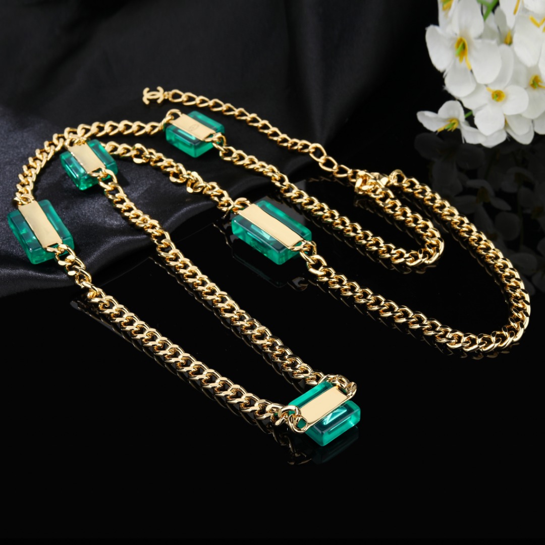 CHANEL🇫🇷Xiaoxiang new necklace sweater chain