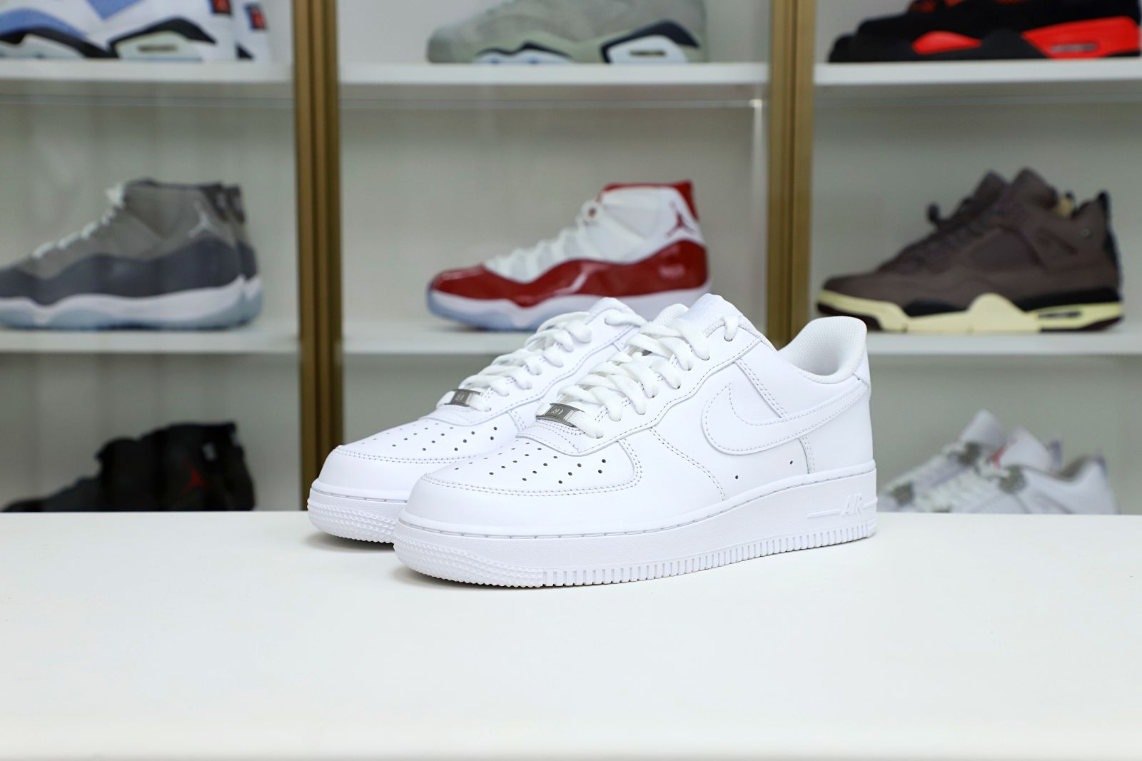 Nike Air Force 1 Low Triple White