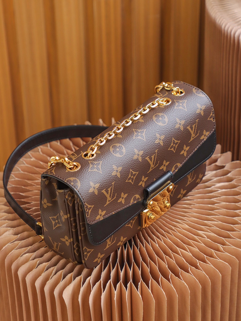 Louis Vuitton 𝐌𝐀𝐑𝐂𝐄𝐀𝐔 #M46126#