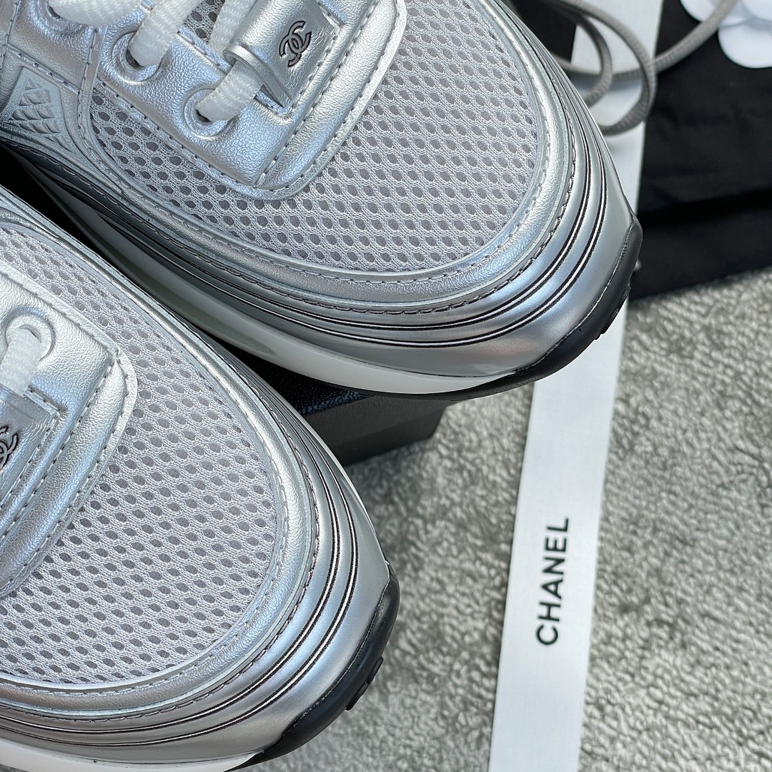 CHANEL A very good-looking sneaker TPU outsole Custom fabric metallic texture