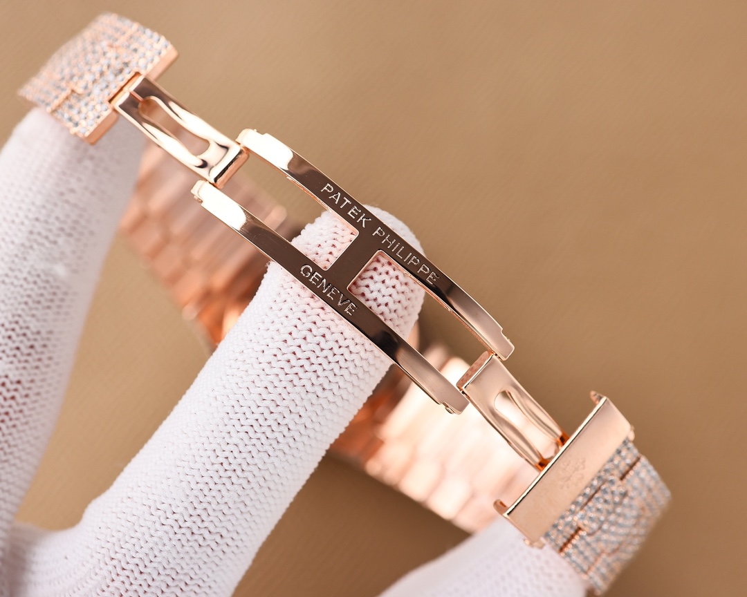 Patek Philippe Platinum Nautilus Watches