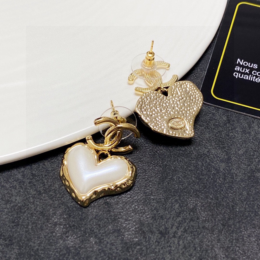 CHANEL🇫🇷Xiaoxiang earrings new style