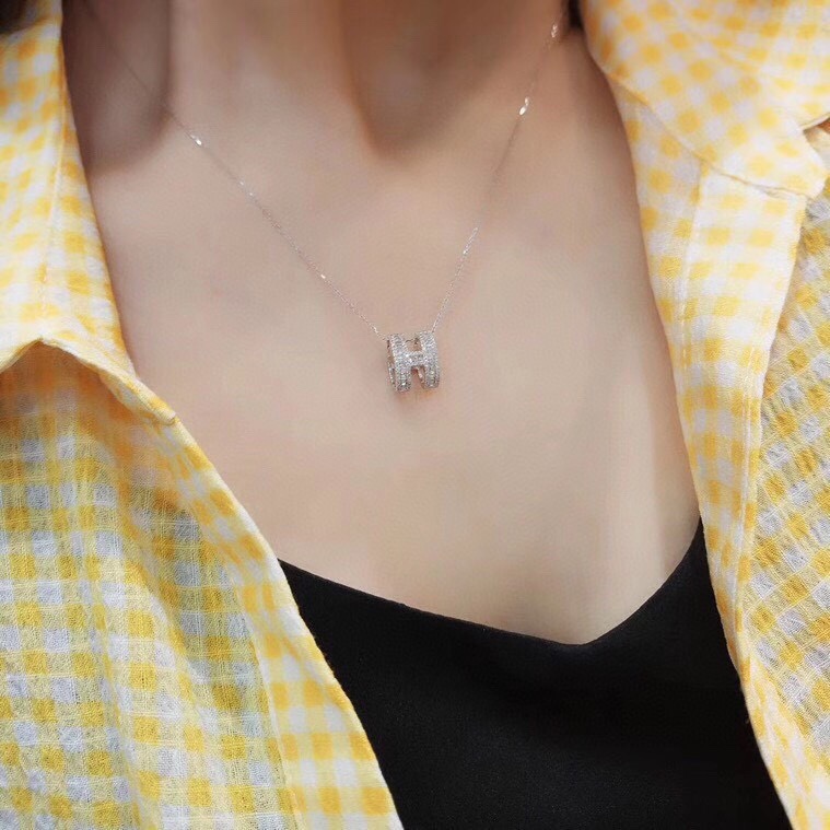 Hermes necklace