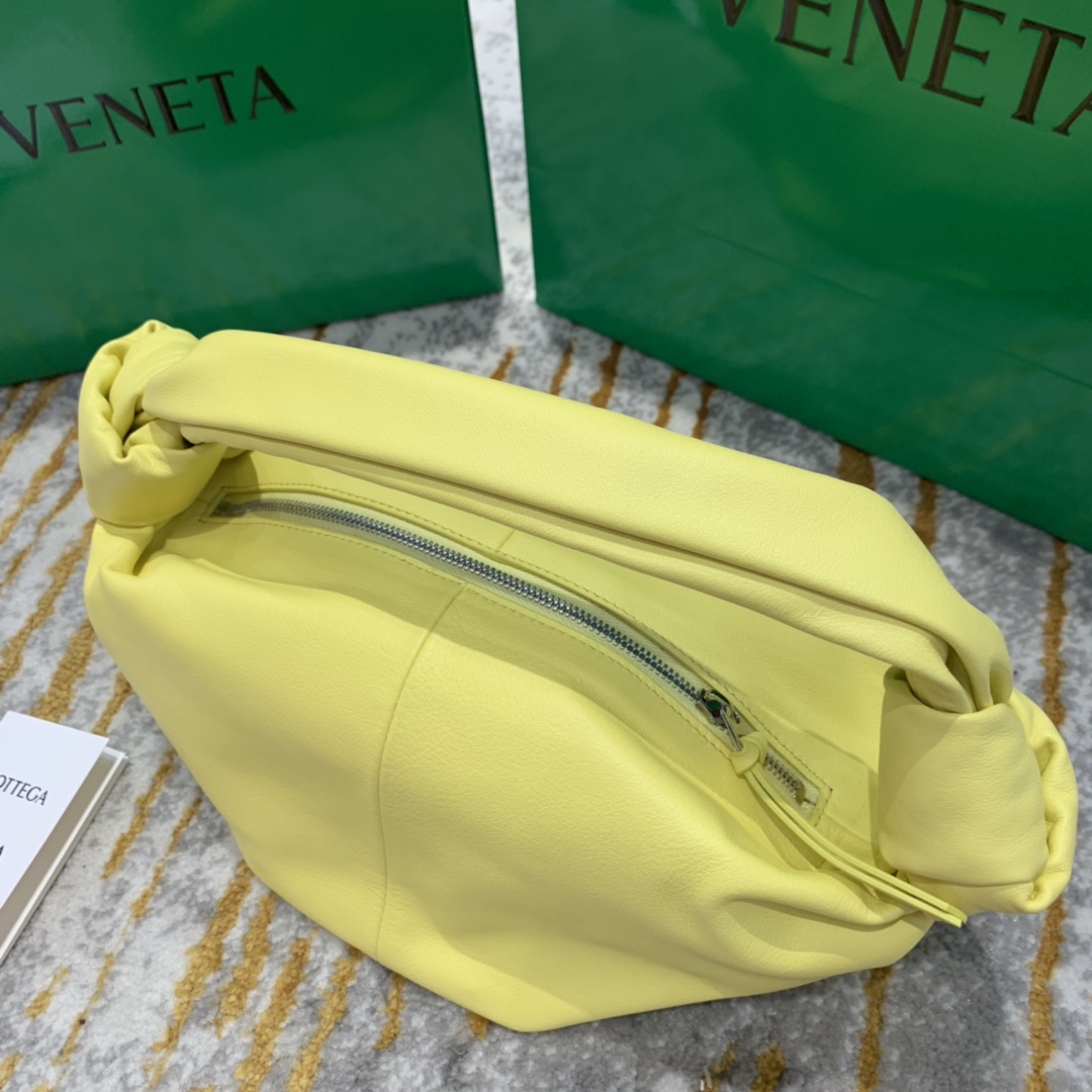 Bottega Veneta  𝗠𝗜𝗡𝗜 𝗕𝗔𝗚 #629635
