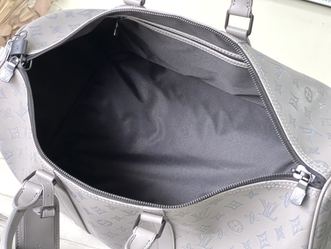 𝐋𝐎𝐔𝐈𝐒 𝐕𝐔𝐈𝐓𝐓𝐎𝐍 M46117 Classic Keepall Travel Bag