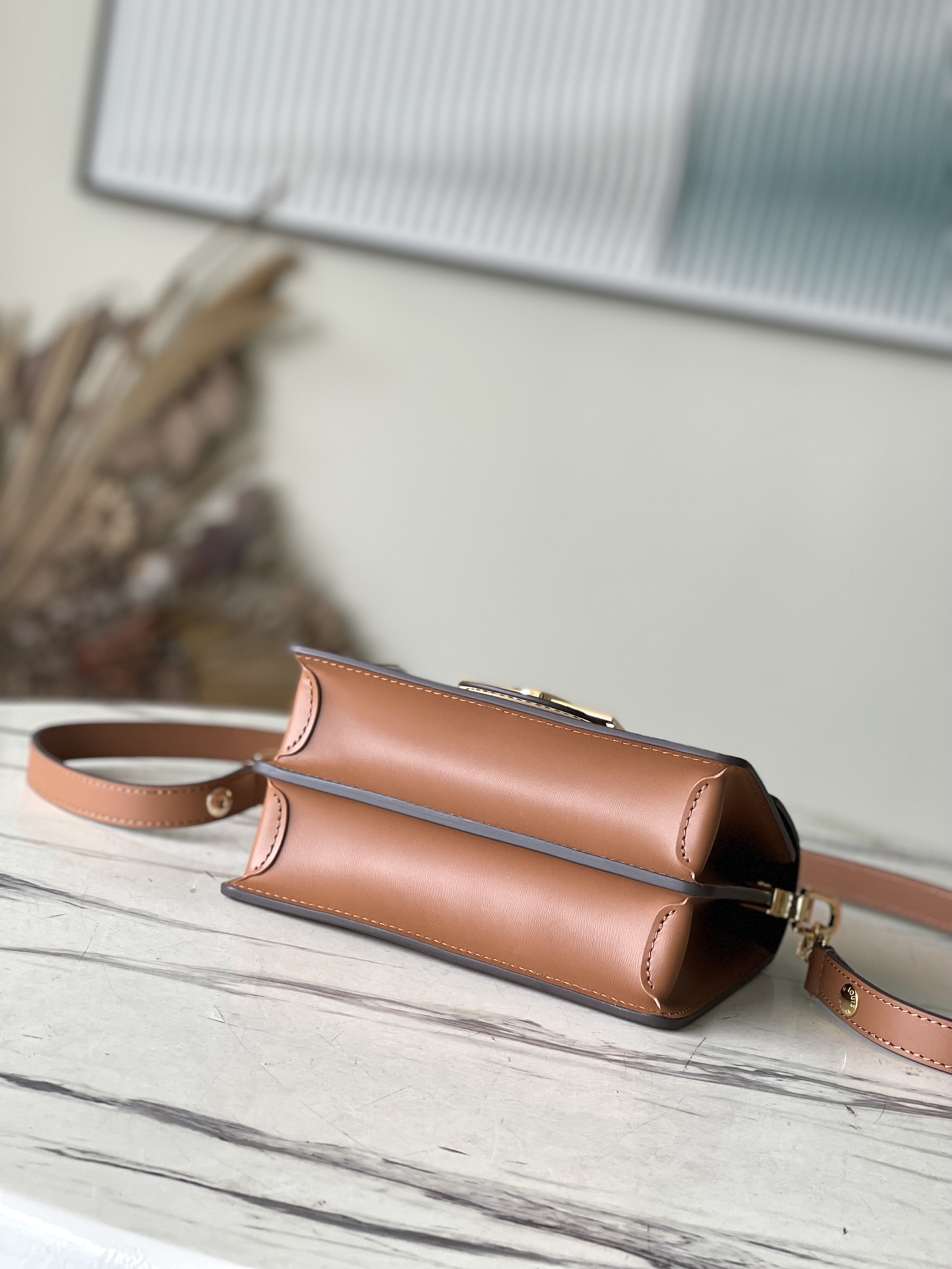 𝐋𝐎𝐔𝐈𝐒 𝐕𝐔𝐈𝐓𝐓𝐎𝐍    M45959