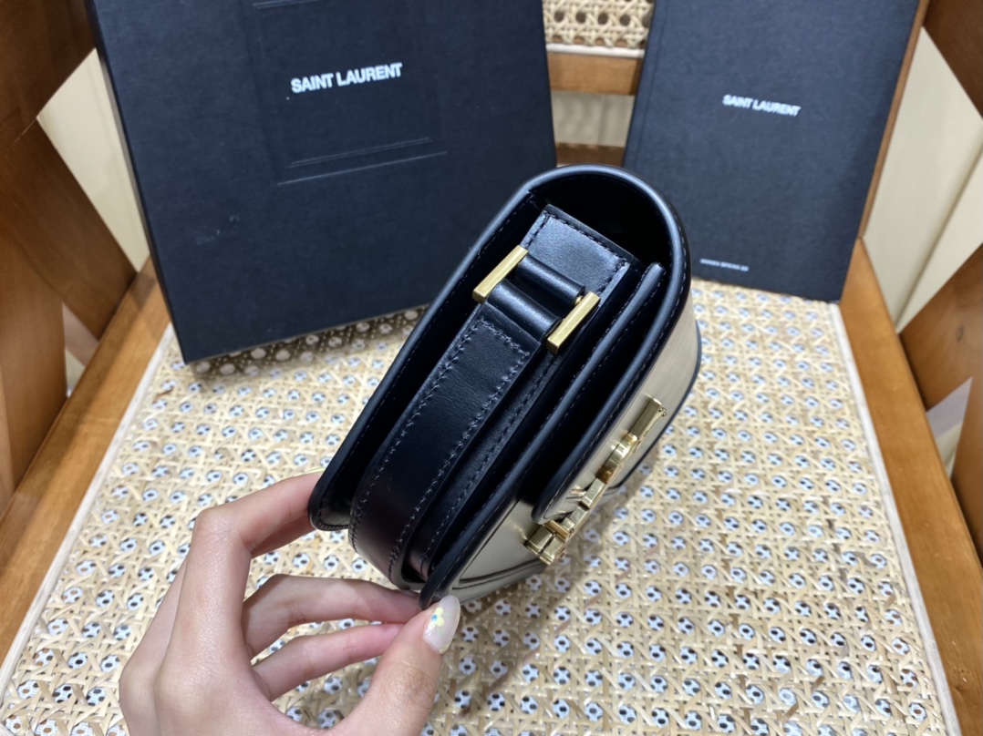 SAINT LAURENT 𝑺𝑶𝑳𝑭𝑬𝑹𝑰𝑵𝑶 𝑩𝑶𝑿 🎐.#634306