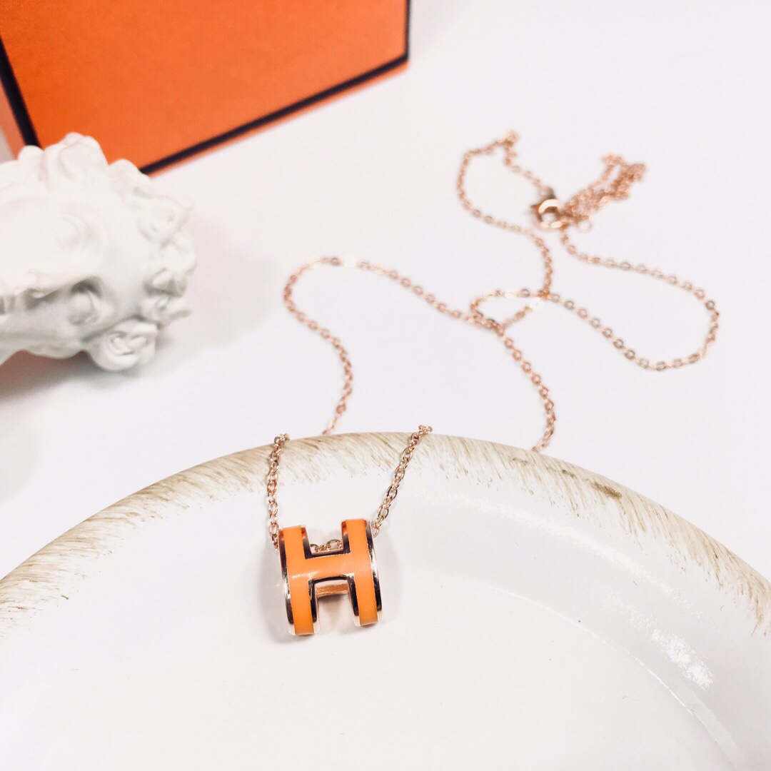 Hermes necklace