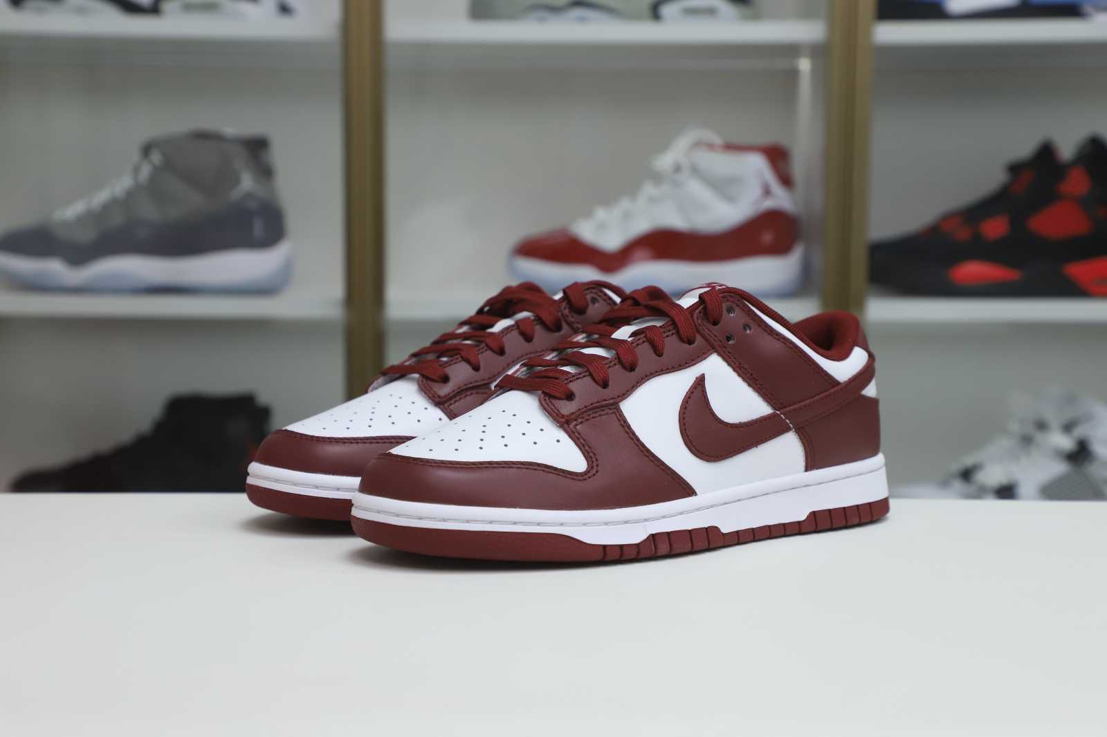 Nike Dunk LowRetro Team Red