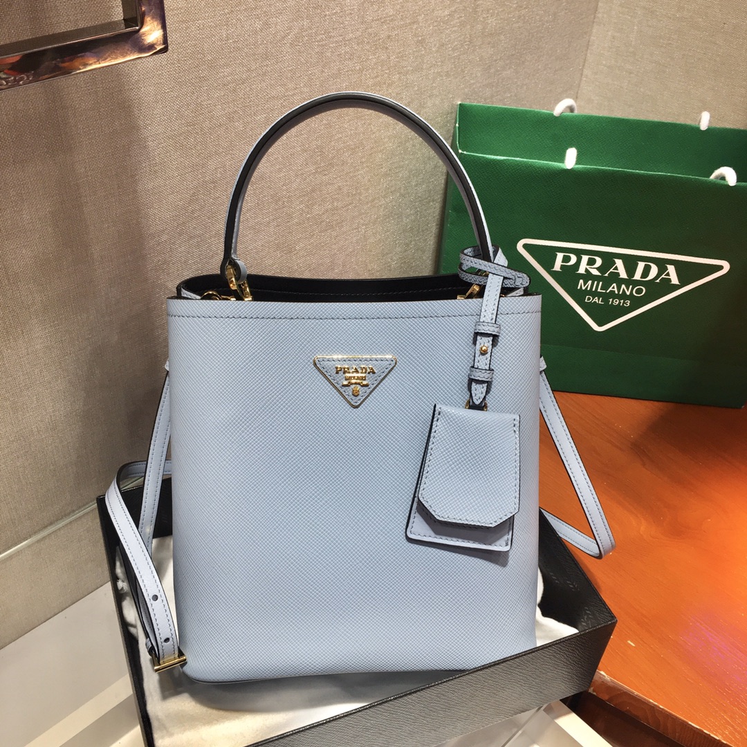 𝐏𝐑𝐀𝐃𝐀 Double handbag 1BA212