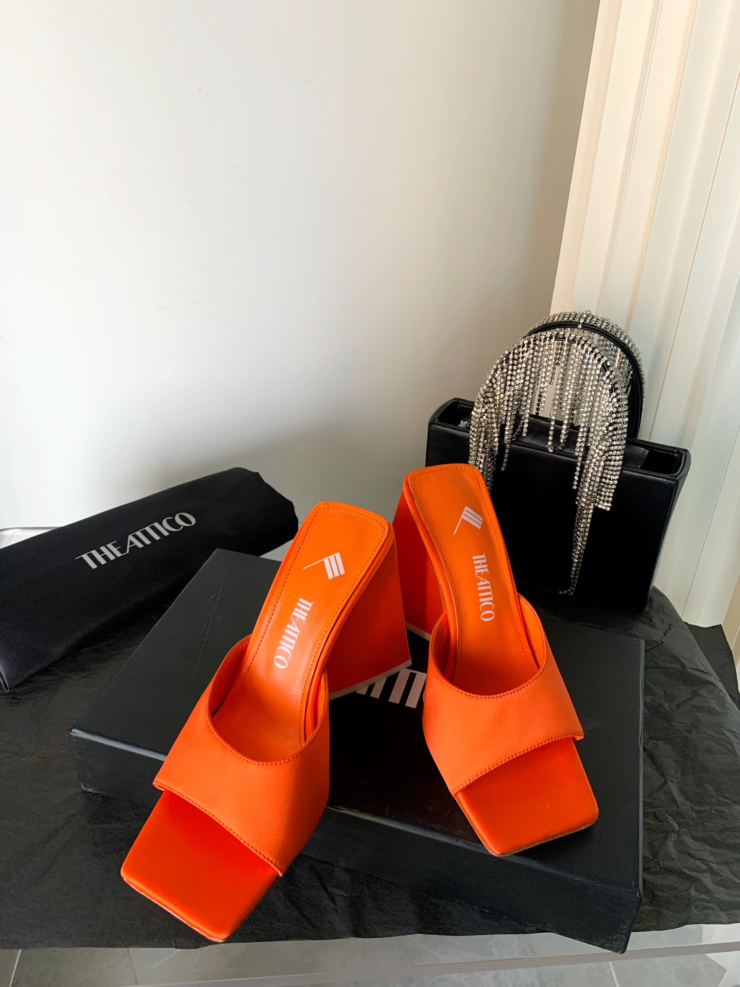 THE ATTICO | 𝟐𝟎𝟐𝟏/𝐒𝐒 𝐧𝐞𝐰 The attico triangle heel sandals lined with sheepskin leather genuine leather outsole