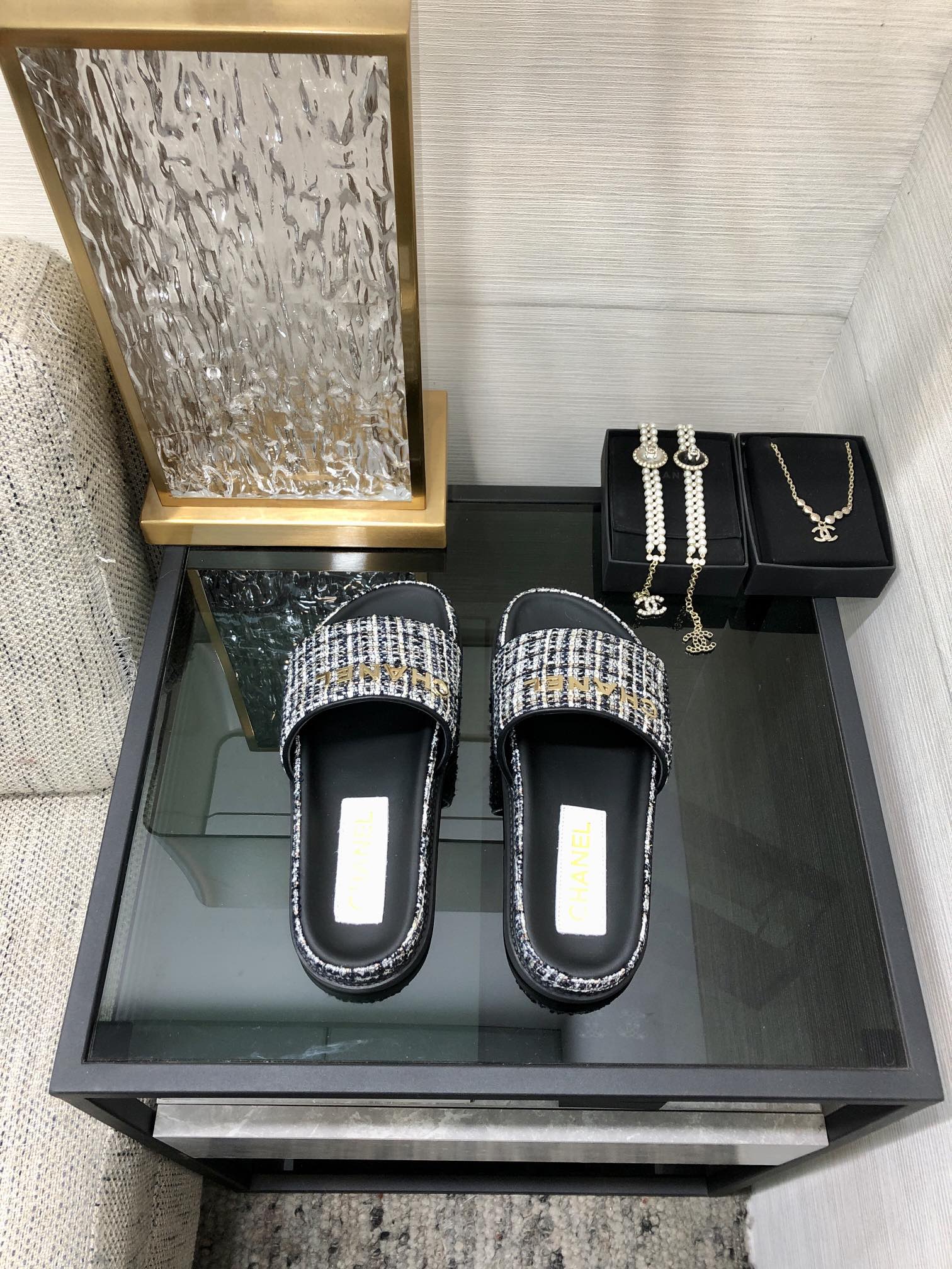 CHANEL 2022 early spring latest honey slippers fashion versatile series imported sheepskin cushioned feet